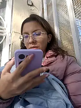 karlamorris  online show from January 2025 01:11:01 PM