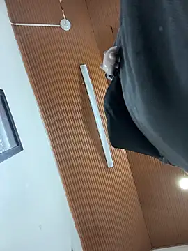 karlamorris  online show from January 2026 07:11:01 PM