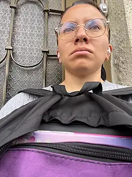 karlamorris  online show from February 2026 01:16:02 PM