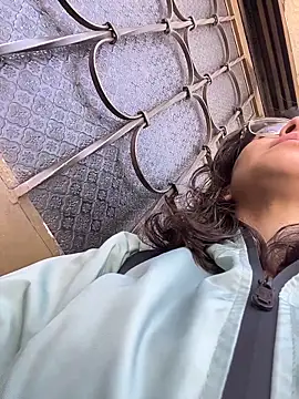 karlamorris  online show from March 2026 02:00:01 PM