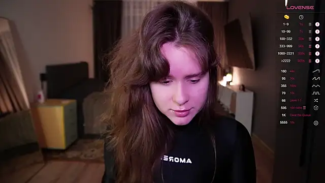 Jantrlatex online show from November 2025 09:37:02 PM