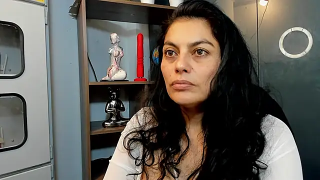 Lust Mom41 online show from December 2024 09:02:01 PM