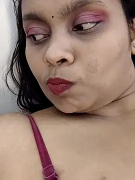 Snapshot of Sexy_DarloSiya chatting on April 2026 04:27:01 PM Sexy DarloSiya online show from April 2026 04:27:01 PM