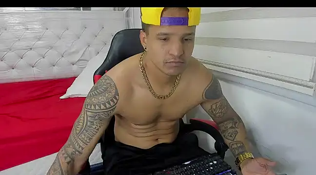 Snapshot of king_diablo666 chatting on March 2025 08:43:01 PM king diablo666 online show from March 2025 08:43:01 PM