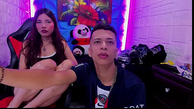 Ashley James online show from November 2025 08:18:01 PM