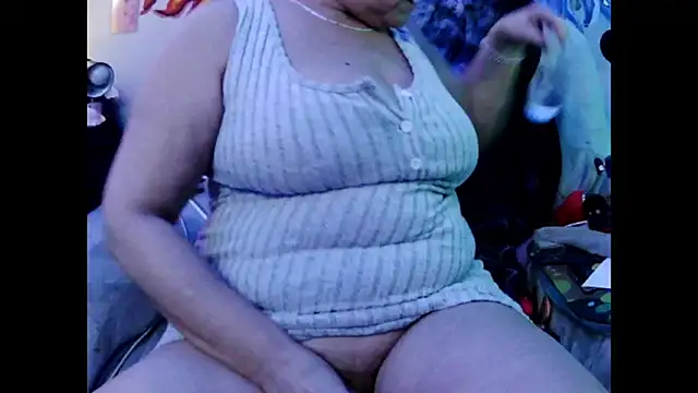 Snapshot of juscjen chatting on February 2026 03:43:01 AM juscjen online show from February 2026 03:43:01 AM