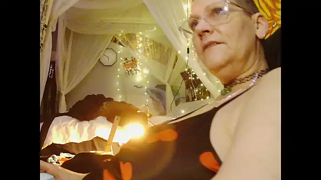 Snapshot of juscjen chatting on February 2026 11:52:01 AM juscjen online show from February 2026 11:52:01 AM