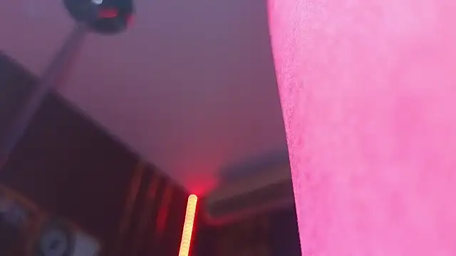 Snapshot of alissa4blonde chatting on December 2025 06:12:02 AM alissa4blonde online show from December 2025 06:12:02 AM