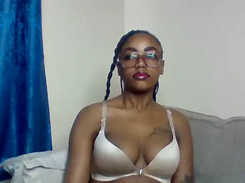Snapshot of _crystal_princesss chatting on June 2026 11:23:01 AM crystal princesss online show from June 2026 11:23:01 AM