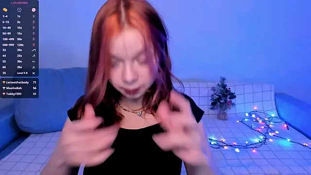 Snapshot of crystal_lilith chatting on December 2024 12:50:02 AM crystal lilith online show from December 2024 12:50:02 AM