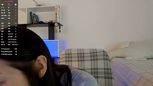 Snapshot of crystal_lilith chatting on March 2025 08:15:02 AM crystal lilith online show from March 2025 08:15:02 AM