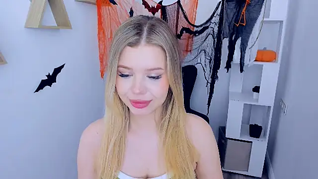 FollowLovee online show from November 2025 11:34:02 AM