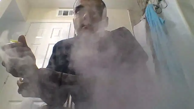 Snapshot of Houstonslong1 chatting on December 2024 06:10:02 AM Houstonslong1 online show from December 2024 06:10:02 AM