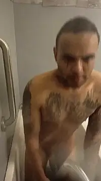 Snapshot of Houstonslong1 chatting on January 2025 08:22:01 AM Houstonslong1 online show from January 2025 08:22:01 AM