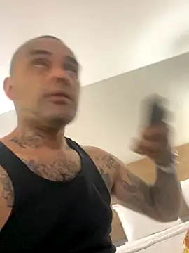 Snapshot of Houstonslong1 chatting on September 2025 05:02:02 PM Houstonslong1 online show from September 2025 05:02:02 PM