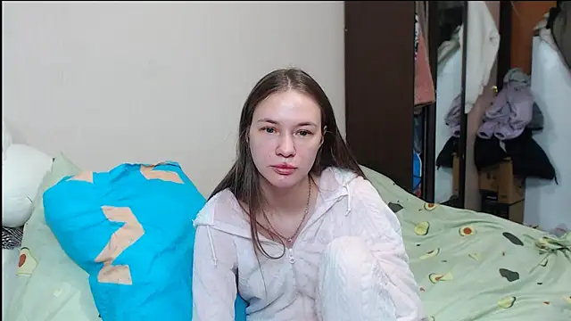 leila bambi  online show from January 2025 10:30:02 PM