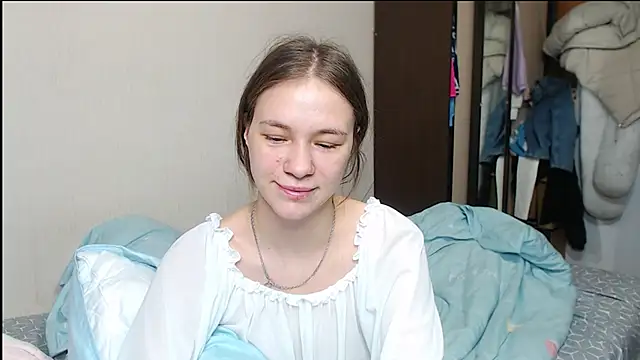 leila bambi  online show from February 2025 06:22:01 PM