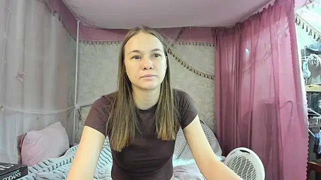 Snapshot of leila_bambi_ chatting on March 2026 02:22:02 PM leila bambi online show from March 2026 02:22:02 PM