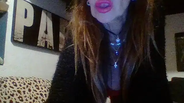 Snapshot of gildamilf chatting on December 2025 07:21:02 PM gildamilf online show from December 2025 07:21:02 PM