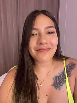 Snapshot of Latina_vanessa chatting on January 2025 03:34:01 AM Latina vanessa online show from January 2025 03:34:01 AM