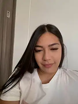 Snapshot of Latina_vanessa chatting on January 2025 10:15:02 PM Latina vanessa online show from January 2025 10:15:02 PM