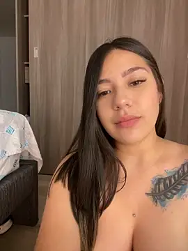 Snapshot of Latina_vanessa chatting on January 2025 12:33:01 AM Latina vanessa online show from January 2025 12:33:01 AM