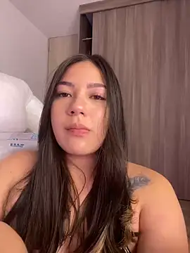 Snapshot of Latina_vanessa chatting on February 2025 01:10:01 AM Latina vanessa online show from February 2025 01:10:01 AM