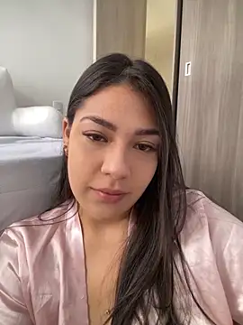 Snapshot of Latina_vanessa chatting on February 2025 03:17:02 PM Latina vanessa online show from February 2025 03:17:02 PM