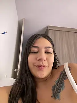 Snapshot of Latina_vanessa chatting on February 2025 11:16:01 PM Latina vanessa online show from February 2025 11:16:01 PM