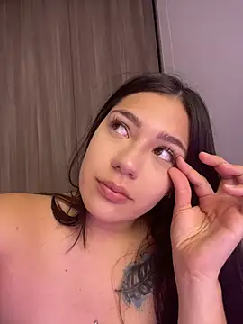 Snapshot of Latina_vanessa chatting on February 2025 02:40:02 AM Latina vanessa online show from February 2025 02:40:02 AM