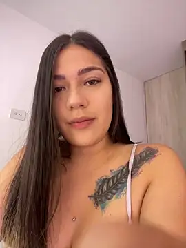 Snapshot of Latina_vanessa chatting on February 2025 09:46:01 PM Latina vanessa online show from February 2025 09:46:01 PM