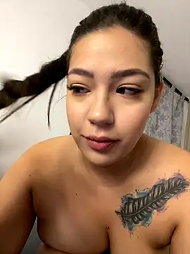 Snapshot of Latina_vanessa chatting on September 2025 09:10:02 AM Latina vanessa online show from September 2025 09:10:02 AM