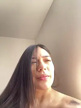 Snapshot of Latina_vanessa chatting on October 2025 05:46:02 PM Latina vanessa online show from October 2025 05:46:02 PM