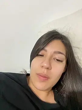 Snapshot of Latina_vanessa chatting on October 2025 04:25:02 AM Latina vanessa online show from October 2025 04:25:02 AM