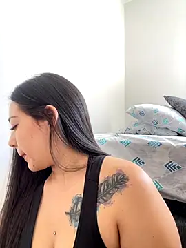 Snapshot of Latina_vanessa chatting on November 2025 06:32:01 PM Latina vanessa online show from November 2025 06:32:01 PM