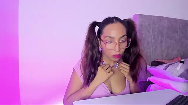 Snapshot of Leticia_brownn1 chatting on April 2026 07:48:01 PM Leticia brownn1 online show from April 2026 07:48:01 PM