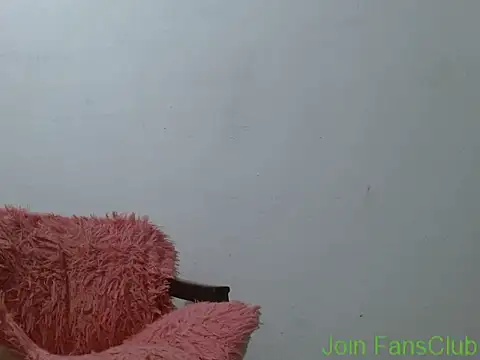 Snapshot of Larry-n-clouds chatting on March 2026 01:03:02 PM Larry-n-clouds online show from March 2026 01:03:02 PM