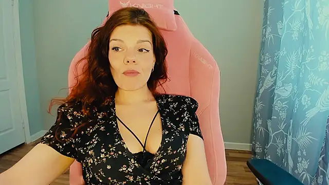 Snapshot of AlysaNightmoon chatting on February 2025 07:44:01 AM AlysaNightmoon online show from February 2025 07:44:01 AM