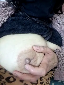 Snapshot of Rozittaa chatting on February 2025 10:20:02 PM Rozittaa online show from February 2025 10:20:02 PM