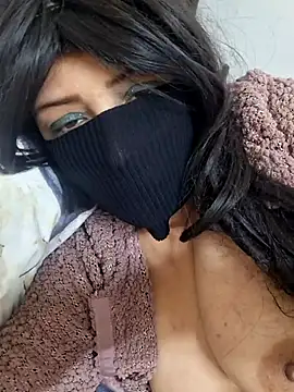 Snapshot of Rozittaa chatting on March 2025 10:38:01 PM Rozittaa online show from March 2025 10:38:01 PM