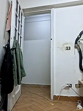 Snapshot of Rozittaa chatting on November 2025 04:53:01 PM Rozittaa online show from November 2025 04:53:01 PM