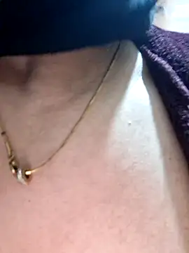 Snapshot of Rozittaa chatting on April 2026 06:17:01 PM Rozittaa online show from April 2026 06:17:01 PM