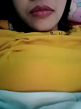 Snapshot of Hana_love20 chatting on January 2025 03:40:01 PM Hana love20 online show from January 2025 03:40:01 PM