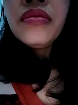 Snapshot of Hana_love20 chatting on February 2025 07:39:01 PM Hana love20 online show from February 2025 07:39:01 PM