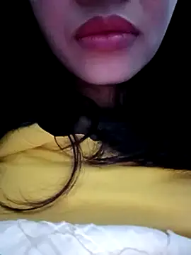 Snapshot of Hana_love20 chatting on February 2025 05:32:02 PM Hana love20 online show from February 2025 05:32:02 PM