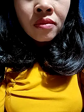 Snapshot of Hana_love20 chatting on February 2025 05:33:02 AM Hana love20 online show from February 2025 05:33:02 AM