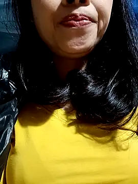 Snapshot of Hana_love20 chatting on February 2025 06:39:01 AM Hana love20 online show from February 2025 06:39:01 AM