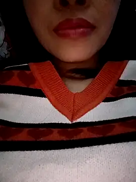 Snapshot of Hana_love20 chatting on February 2025 01:10:02 PM Hana love20 online show from February 2025 01:10:02 PM