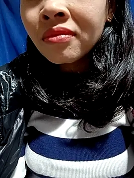 Snapshot of Hana_love20 chatting on February 2025 05:48:02 AM Hana love20 online show from February 2025 05:48:02 AM