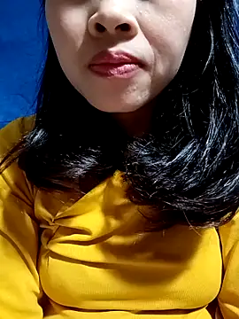 Snapshot of Hana_love20 chatting on March 2025 12:01:01 PM Hana love20 online show from March 2025 12:01:01 PM